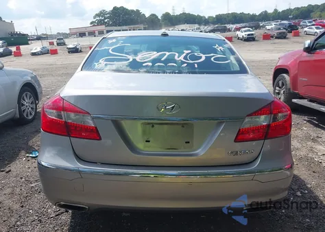 2012 Hyundai Genesis 3.8 z USA, uszkodzony, nr VIN KMHGC4DD9CU187421